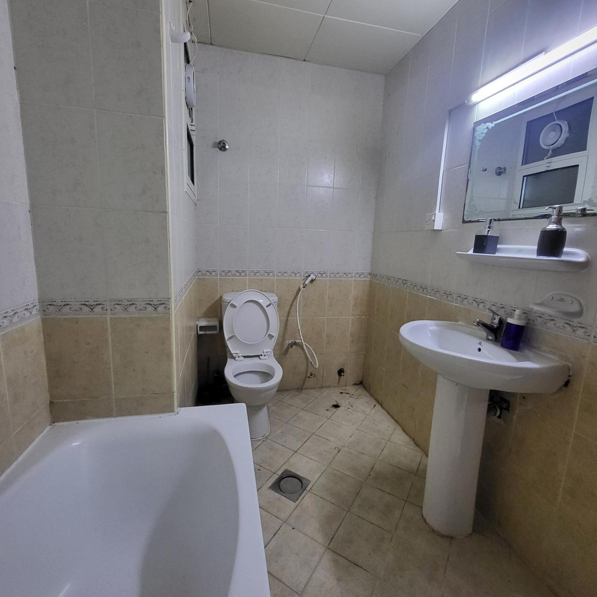 Corniche Villa Full Studio Apartment Abu Dhabi Exterior foto